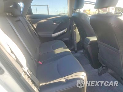 Zdjęcie 10 z 14 samochodu: 2014 TOYOTA PRIUS PLUG-IN VIN:JTDKN3DP1E3050995 - miniatura