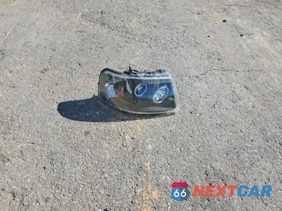 Zdjęcie 13 z 13 samochodu: 2004 FORD EXPEDITION EDDIE BAUER VIN:1FMPU17L04LA91733 - miniatura