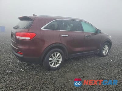 Trzecie zdjęcie samochodu z tyłu: 2017 KIA SORENTO LX VIN:5XYPGDA32HG279354 - miniatura