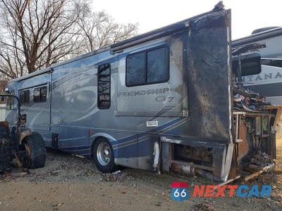 Trzecie zdjęcie samochodu z tyłu: 2004 FREIGLINER CHASSIS X LINE MOTOR HOME VIN:4UZAAHAK34CM70121 - miniatura