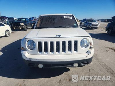 Piąte zdjęcie samochodu w środku: 2016 JEEP PATRIOT SPORT VIN:1C4NJPBB3GD574539 - miniatura