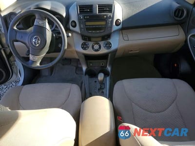 Zdjęcie 8 z 13 samochodu: 2008 TOYOTA RAV4 LIMITED VIN:JTMBK31V785048012 - miniatura