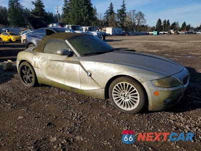 Czwarte zdjęcie samochodu z boku: 2005 BMW Z4 2.5 VIN:4USBT33595LR71295 - miniatura