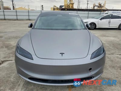 Piąte zdjęcie samochodu w środku: 2025 TESLA MODEL 3 VIN:5YJ3E1EA8SF888250 - miniatura