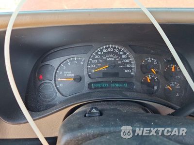 Zdjęcie 9 z 13 samochodu: 2003 CHEVROLET SUBURBAN C1500 VIN:1GNEC16Z13J143943 - miniatura