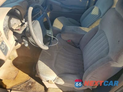 Zdjęcie 7 z 13 samochodu: 1998 CHEVROLET S TRUCK S10 VIN:1GCCS19X5W8112171 - miniatura