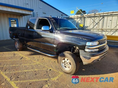 Czwarte zdjęcie samochodu z boku: 2000 CHEVROLET SILVERADO K1500 VIN:2GCEK19T8Y1395435 - miniatura