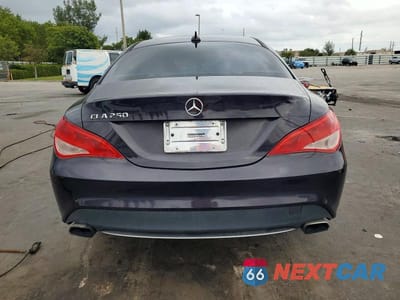 Zdjęcie 6 z 11 samochodu: 2015 MERCEDES-BENZ CLA 250 VIN:WDDSJ4EB8FN254452 - miniatura