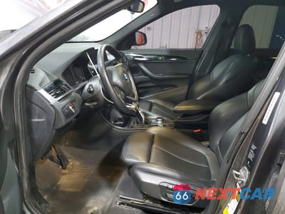 Zdjęcie 7 z 14 samochodu: 2019 BMW X1 XDRIVE28I VIN:WBXHT3C59K5L90477 - miniatura