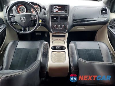 Zdjęcie 8 z 13 samochodu: 2017 DODGE GRAND CARAVAN SXT VIN:2C4RDGCG2HR714274 - miniatura