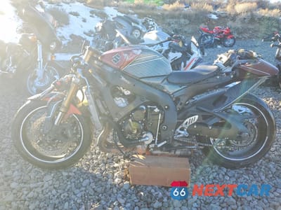 Trzecie zdjęcie samochodu z tyłu: 2006 SUZUKI GSX-R600 K6 VIN:JS1GN7DA062113403 - miniatura