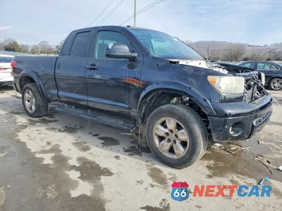 Czwarte zdjęcie samochodu z boku: 2011 TOYOTA TUNDRA DOUBLE CAB SR5 VIN:5TFUM5F16BX016796 - miniatura