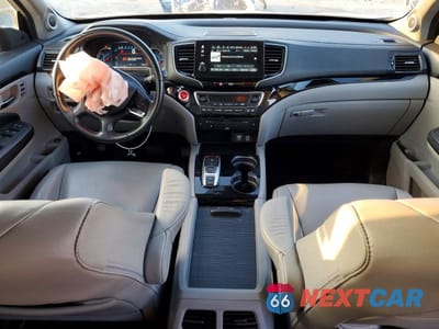 Zdjęcie 8 z 12 samochodu: 2019 HONDA PILOT VIN:5FNYF5H91KB004662 - miniatura