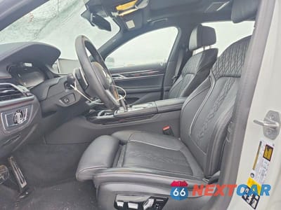 Zdjęcie 7 z 12 samochodu: 2022 BMW 750 XI VIN:WBA7U2C08NCK33895 - miniatura