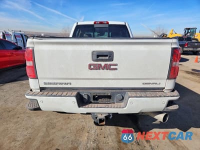 Zdjęcie 6 z 12 samochodu: 2016 GMC SIERRA K2500 DENALI VIN:1GT12UE81GF237382 - miniatura