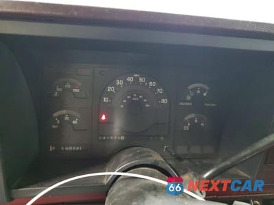 Zdjęcie 9 z 12 samochodu: 1988 CHEVROLET GMT-400 K2500 VIN:1GCFK24K5JZ172792 - miniatura
