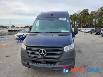 Piąte zdjęcie samochodu w środku: 2022 MERCEDES BENZ SPRINTER 2500 DELIVERY VAN VIN:W1Y4ECHY1NT091697 - miniatura