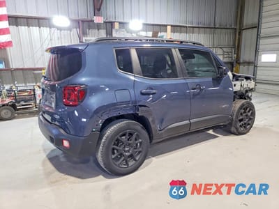 Trzecie zdjęcie samochodu z tyłu: 2021 JEEP RENEGADE LATITUDE VIN:ZACNJDB1XMPM08924 - miniatura