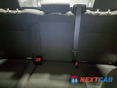 Zdjęcie 10 z 13 samochodu: 2022 GMC SIERRA K1500 VIN:1GTRUAED7NZ646510 - miniatura