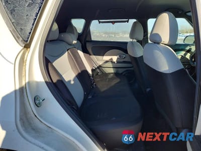 Zdjęcie 11 z 14 samochodu: 2018 KIA SOUL VIN:KNDJN2A29J7595991 - miniatura