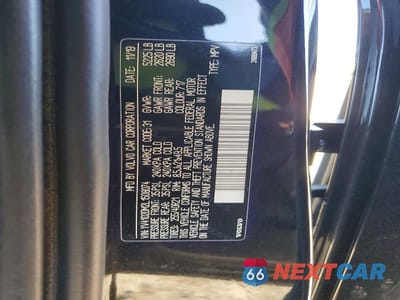 Zdjęcie 14 z 14 samochodu: 2020 VOLVO XC60 T5 R-DESIGN VIN:YV4102DM2L1508074 - miniatura