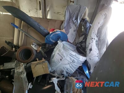 Zdjęcie 11 z 13 samochodu: 2004 CHEVROLET EXPRESS G3500 VIN:1GCHG35U441148356 - miniatura