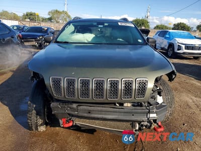 Piąte zdjęcie samochodu w środku: 2019 JEEP CHEROKEE TRAILHAWK VIN:1C4PJMBX5KD169410 - miniatura