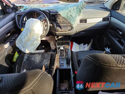 Zdjęcie 8 z 14 samochodu: 2017 MITSUBISHI OUTLANDER SE VIN:JA4AD3A38HZ057700 - miniatura