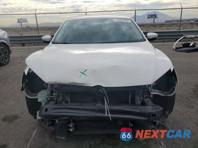 Piąte zdjęcie samochodu w środku: 2014 VOLKSWAGEN PASSAT SE VIN:1VWBP7A38EC015337 - miniatura
