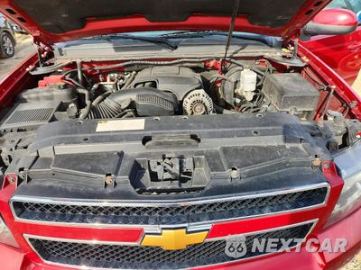 Zdjęcie 12 z 14 samochodu: 2013 CHEVROLET SUBURBAN K1500 LT VIN:1GNSKJE79DR197838 - miniatura