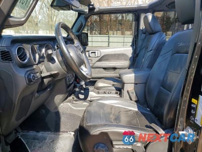 Zdjęcie 7 z 11 samochodu: 2020 JEEP WRANGLER UNLIMITED SAHARA VIN:1C4HJXEN1LW300662 - miniatura