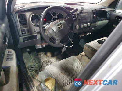 Zdjęcie 8 z 11 samochodu: 2013 TOYOTA TUNDRA DOUBLE CAB SR5 VIN:5TFTY5F1XDX007862 - miniatura