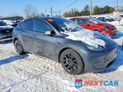 Czwarte zdjęcie samochodu z boku: 2020 TESLA MODEL Y VIN:5YJYGDEE7LF041712 - miniatura