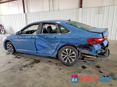 Drugie zdjęcie samochodu z przodu: 2025 VOLKSWAGEN JETTA S VIN:3VW5X7BU9SM104543 - miniatura