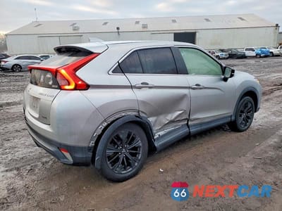 Trzecie zdjęcie samochodu z tyłu: 2019 MITSUBISHI ECLIPSE CROSS LE VIN:JA4AT4AA3KZ003672 - miniatura