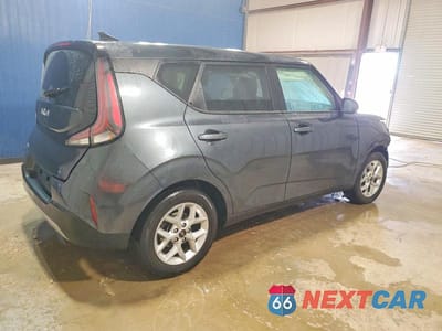Trzecie zdjęcie samochodu z tyłu: 2025 KIA SOUL LX VIN:KNDJ23AU7S7258138 - miniatura