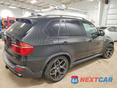 Trzecie zdjęcie samochodu z tyłu: 2008 BMW X5 4.8I VIN:5UXFE83598LZ99258 - miniatura