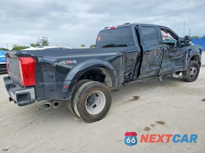 Trzecie zdjęcie samochodu z tyłu: 2025 FORD F350 SUPER DUTY VIN:1FT8W3DT6SEC73750 - miniatura
