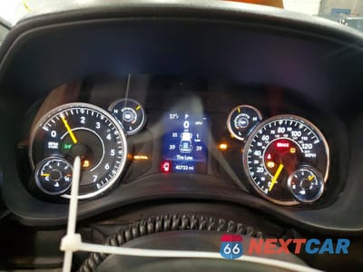 Zdjęcie 9 z 12 samochodu: 2022 RAM 1500 TRADESMAN VIN:1C6SRFCT4NN433765 - miniatura