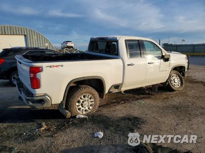 Trzecie zdjęcie samochodu z tyłu: 2022 CHEVROLET SILVERADO K2500 HEAVY DUTY LTZ VIN:1GC2YPEY1NF325477 - miniatura