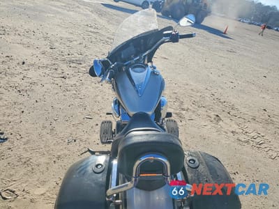 Zdjęcie 6 z 9 samochodu: 2010 YAMAHA XVS950 A VIN:JYAVN01E0AA010701 - miniatura
