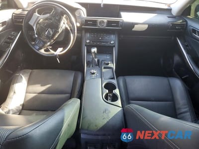 Zdjęcie 8 z 11 samochodu: 2017 LEXUS IS 300 VIN:JTHCM1D21H5016871 - miniatura