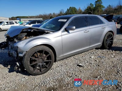 2015 CHRYSLER 300 LIMITED 2C3CCAAG2FH779478 - główne zdjęcie licytacji z USA - miniatura