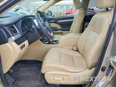 Zdjęcie 7 z 13 samochodu: 2014 TOYOTA HIGHLANDER XLE VIN:5TDJKRFH5ES013024 - miniatura