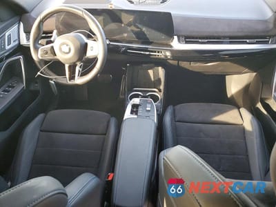 Zdjęcie 8 z 13 samochodu: 2025 BMW X2 XDRIVE28I VIN:WBX63GM02S5078616 - miniatura