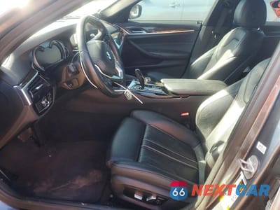 Zdjęcie 7 z 12 samochodu: 2019 BMW 540 I VIN:WBAJE5C54KWW07557 - miniatura