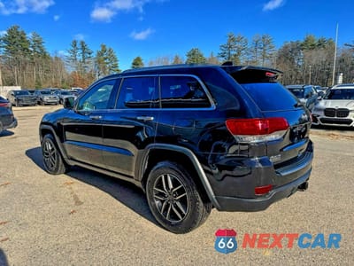 Trzecie zdjęcie samochodu z tyłu: 2019 JEEP GRAND CHEROKEE LIMITED VIN:1C4RJFBG1KC542016 - miniatura
