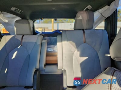 Zdjęcie 10 z 14 samochodu: 2026 TOYOTA GRAND HIGHLANDER LIMITED VIN:5TDADAB5XTS028199 - miniatura
