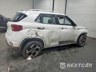 Trzecie zdjęcie samochodu z tyłu: 2025 HYUNDAI VENUE SEL VIN:KMHRC8A38SU353034 - miniatura