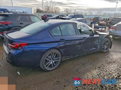 Trzecie zdjęcie samochodu z tyłu: 2023 BMW M5 VIN:WBS83CH04PCN22583 - miniatura